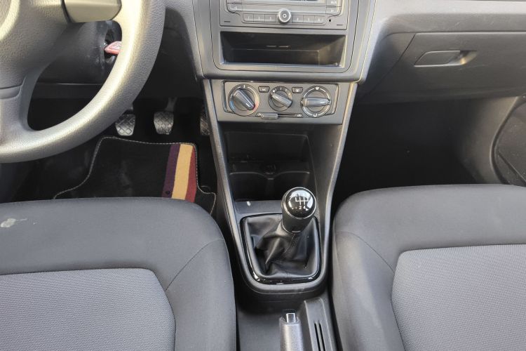 大众 捷达 2015款 1.4L 手动时尚型局部细节18