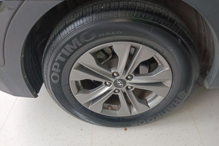 现代 胜达 2015款 2.0T 自动两驱舒适型 5座车身外观6008