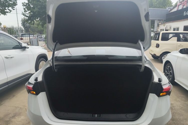 吉利汽车 2024款 缤瑞COOL 1.5T DCT冠军版局部细节23