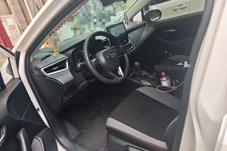 丰田 卡罗拉 2021款 1.2T S-CVT精英PLUS版中控内饰19