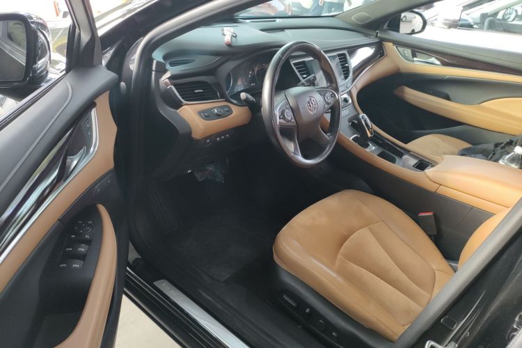 别克 君越 2018款 20T 豪华型中控内饰20