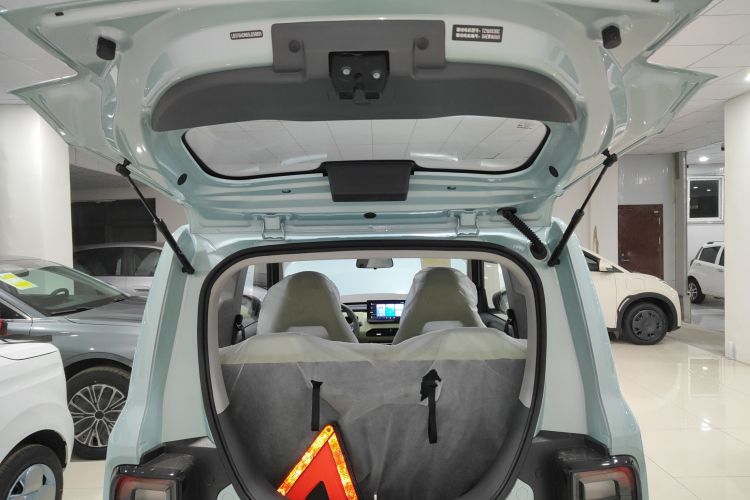 吉利银河 2024款 熊猫mini 200km 耐力熊机舱底盘23