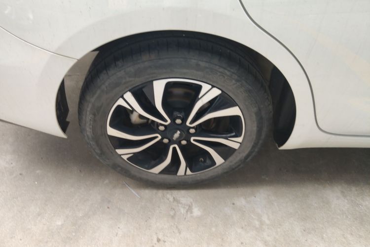 雪佛兰 科鲁泽 2020款 轻混 RS 330T 自动畅快版车身外观6008