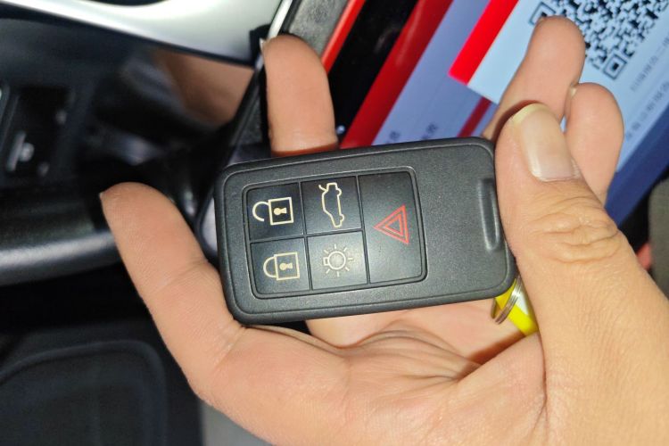 沃尔沃S60 2019款 S60L T5 智远版中控内饰11