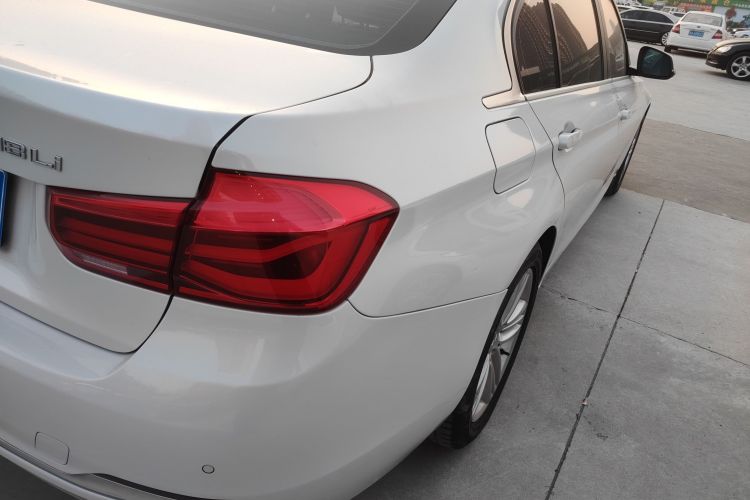 宝马3系 2018款 318Li车身外观6006