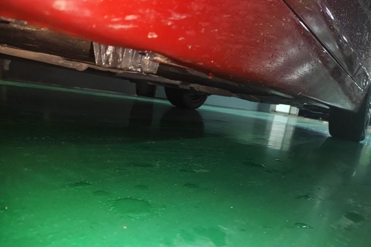 宝马2系多功能旅行车 2015款 218i 运动设计套装局部细节9004