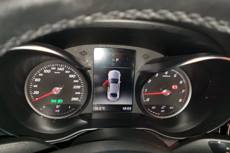 奔驰C级 2018款 C 200 L 运动版中控内饰14