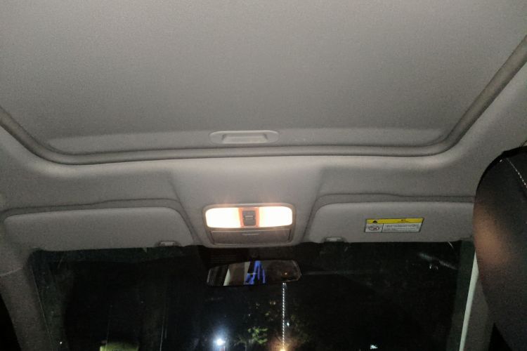 蓝电E5 2024款 荣耀版 100KM尊享型 7座中控内饰22