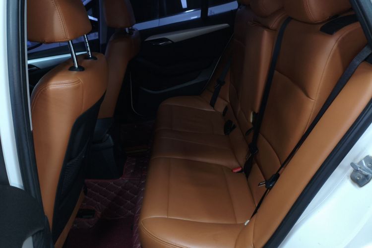 宝马X1 2014款 sDrive18i 时尚型中控内饰21