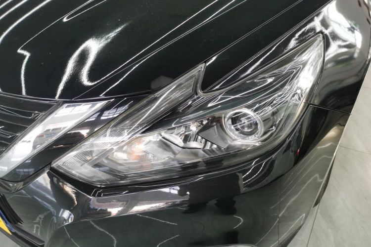 日产 天籁 2018款 2.0L XL 智进版局部细节36