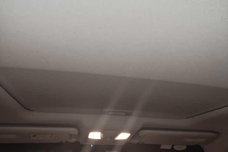 日产 途乐 2017款 5.6L 标准型局部细节22