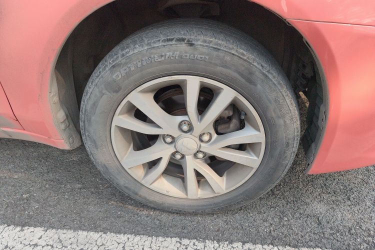 三菱 翼神 2013款 时尚版 1.8L 手动舒适型车身外观10