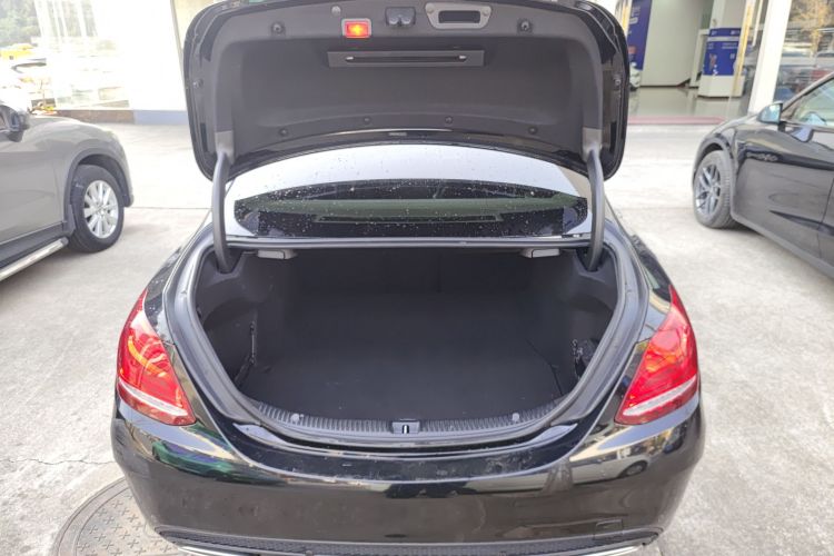 奔驰C级 2015款 C 260 L 运动型局部细节23