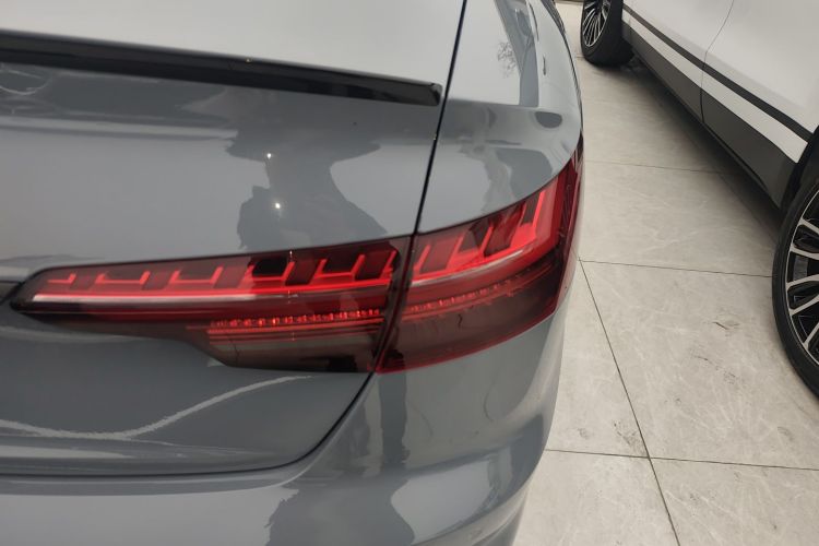 奥迪S4 2020款 S4 3.0TFSI车身外观9