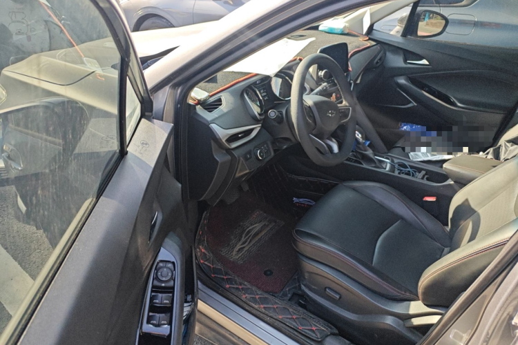 雪佛兰 沃兰多 2018款 Redline 530T 自动耀享版（5+2款） 国V中控内饰20