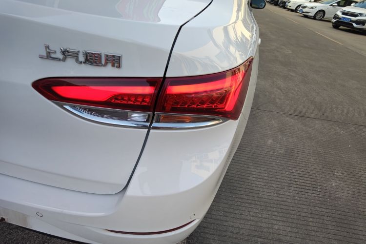 别克 英朗 2019款 15T 双离合进取型 国VI车身外观9