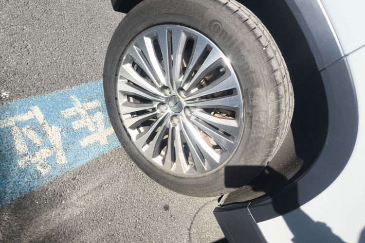 蔚来ES6 2020款 420KM 运动版车身外观6008