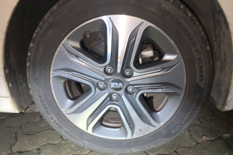 起亚K5新能源 2018款 2.0L 智享版车身外观10