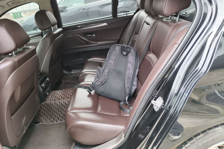 宝马5系 2017款 528Li 豪华设计套装中控内饰21