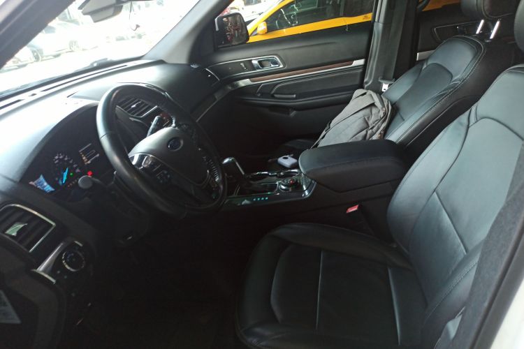 福特 探险者(进口) 2016款 2.3T 精英版局部细节19