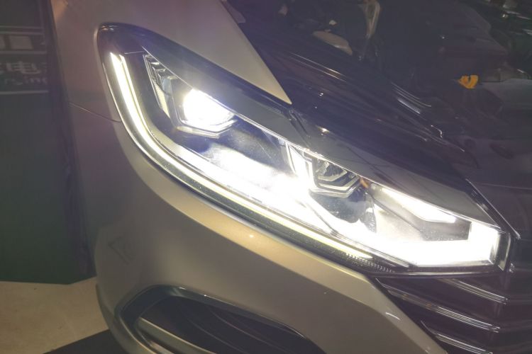 大众 朗逸 2023款 1.5L 自动满逸版车身外观6006