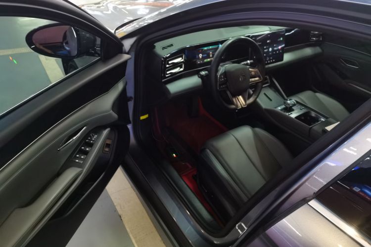 比亚迪 秦L 2024款 DM-i 120KM领先型中控内饰7003