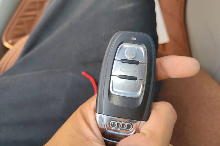 奥迪A6L 2014款 30 FSI 技术型中控内饰7001