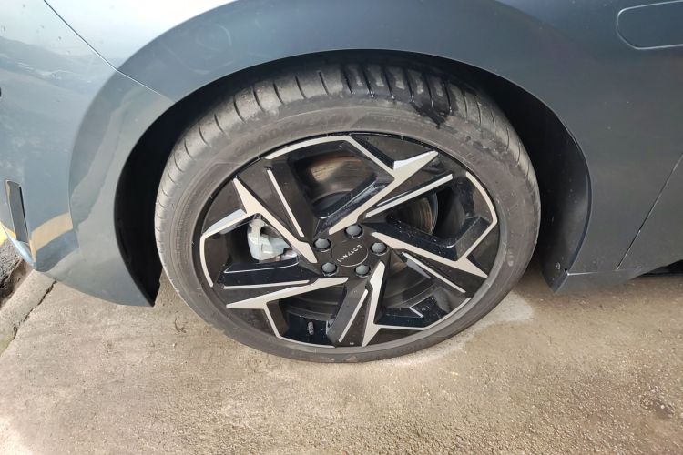 领克07 2024款 EM-P 126长续航 Ultra车身外观6007