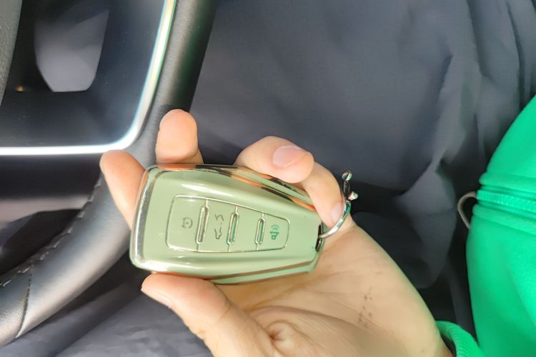 吉利汽车 缤瑞 2021款 1.4T CVT F-运动版中控内饰7001