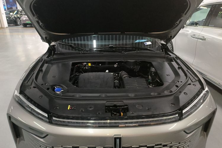 魏牌 摩卡新能源 2024款 Hi4 四驱长续航版机舱底盘24