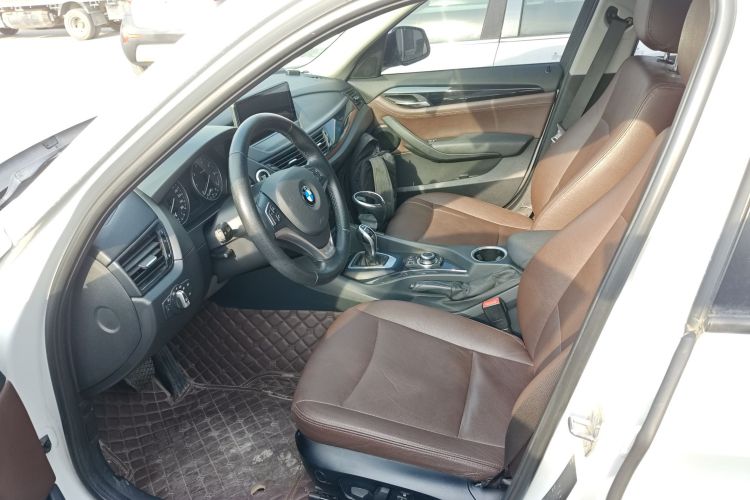 宝马X1 2015款 sDrive18i 时尚晋级版中控内饰7003