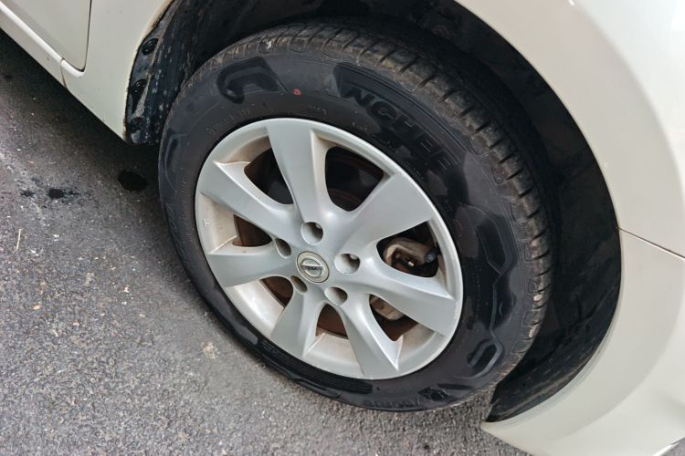 日产 骐达TIIDA 2014款 1.6L CVT酷咖版车身外观6007