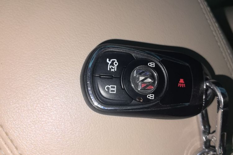 别克 君威 2020款 552T 精英型中控内饰7001