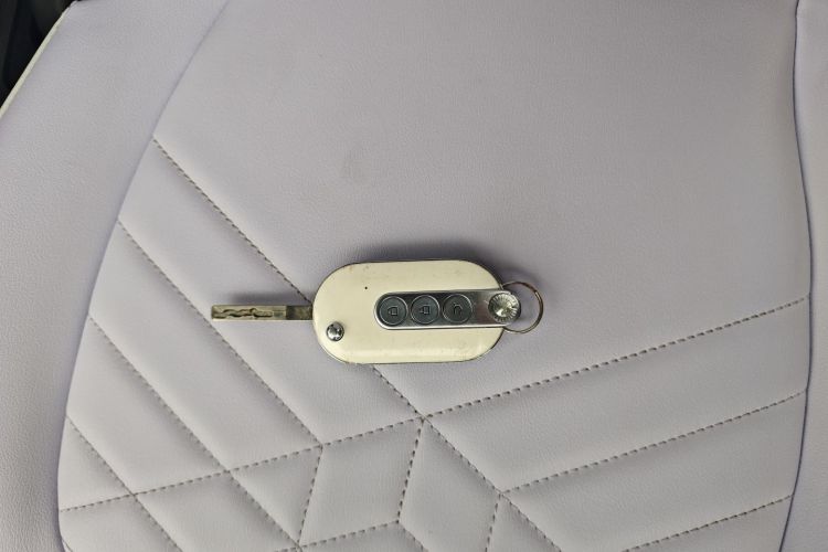 五菱汽车 宏光MINIEV 2022款 马卡龙绘色款 磷酸铁锂中控内饰11