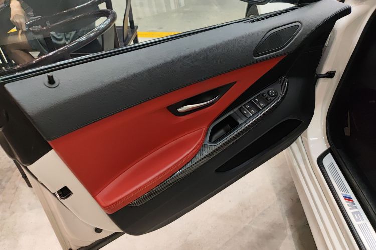 宝马M6 2013款 M6 Gran Coupe中控内饰47