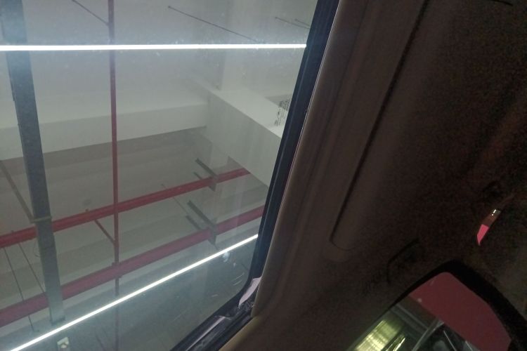 别克GL8新能源 2025款 陆尚 尊享版 7座中控内饰22