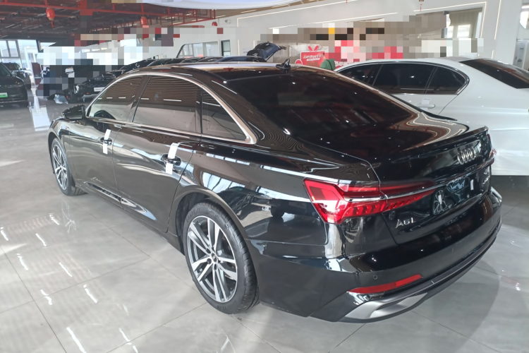 奥迪A6L 2025款 改款 40 TFSI 豪华动感型车身外观4