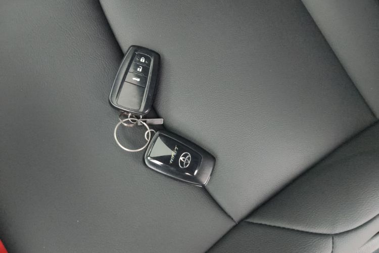 丰田 雷凌 2019款 185T CVT豪华版 国VI中控内饰11