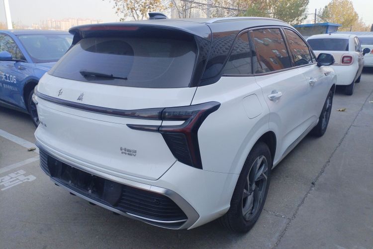 红旗HS3 PHEV 2024款 PHEV 115km 劲为版车身外观7