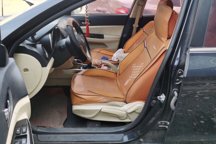 长安 逸动 2015款 1.6L 手动豪华型 国V中控内饰19