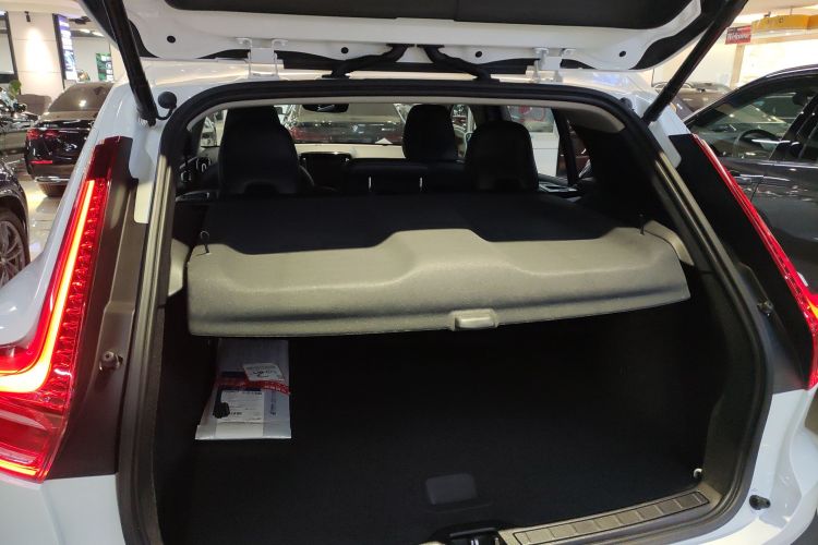 沃尔沃XC40 2025款 B4 四驱智远豪华版局部细节23