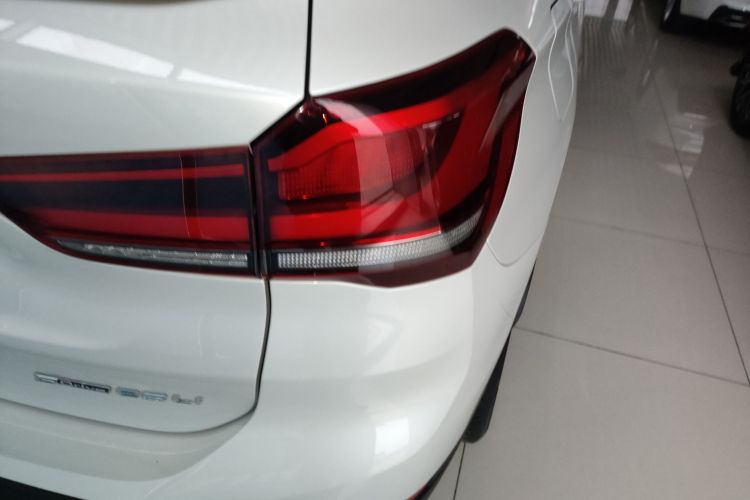 宝马X1 2020款 sDrive20Li 尊享型车身外观6006