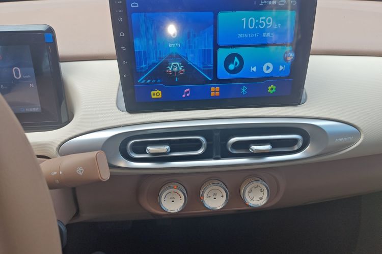 五菱汽车 宏光MINIEV 2025款 四门版 进阶款局部细节16