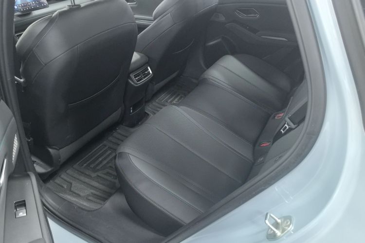 比亚迪 秦L 2025款 DM-i 智驾版 120KM超越型中控内饰7004