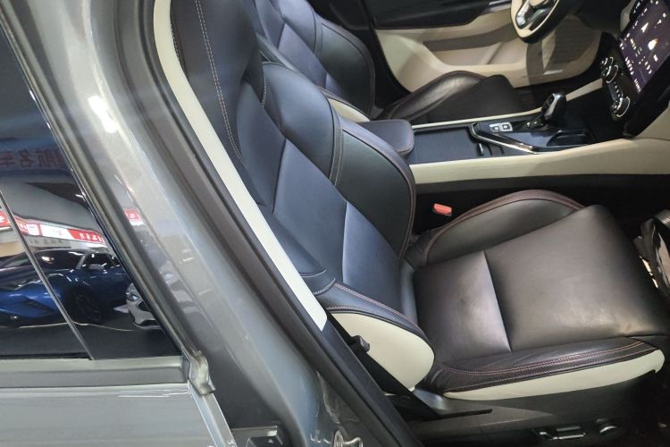 领克02 2018款 1.5T DCT两驱耀Pro版 国V局部细节41