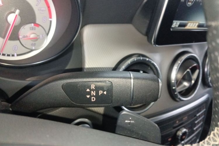 奔驰CLA 2015款 CLA 200局部细节18