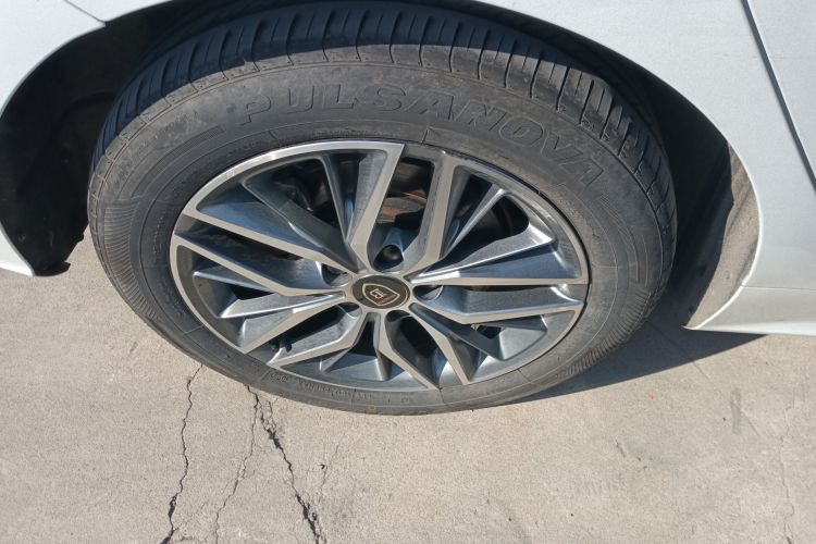 比亚迪 秦PLUS 2023款 冠军版 EV 510KM卓越型车身外观6008