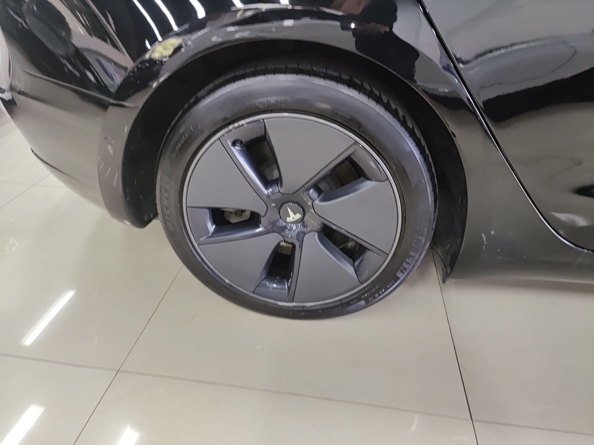 特斯拉 Model 3 2021款 标准续航后驱升级版