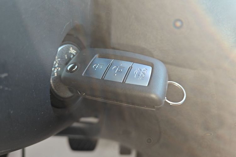 日产 轩逸 2024款 改款 经典 1.6XE CVT舒适版中控内饰11