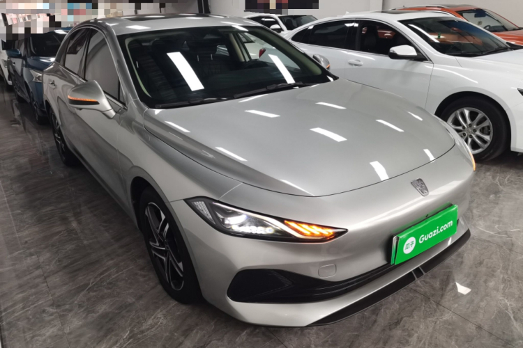 荣威D7 2023款 DMH 125km 旗舰版车身外观3